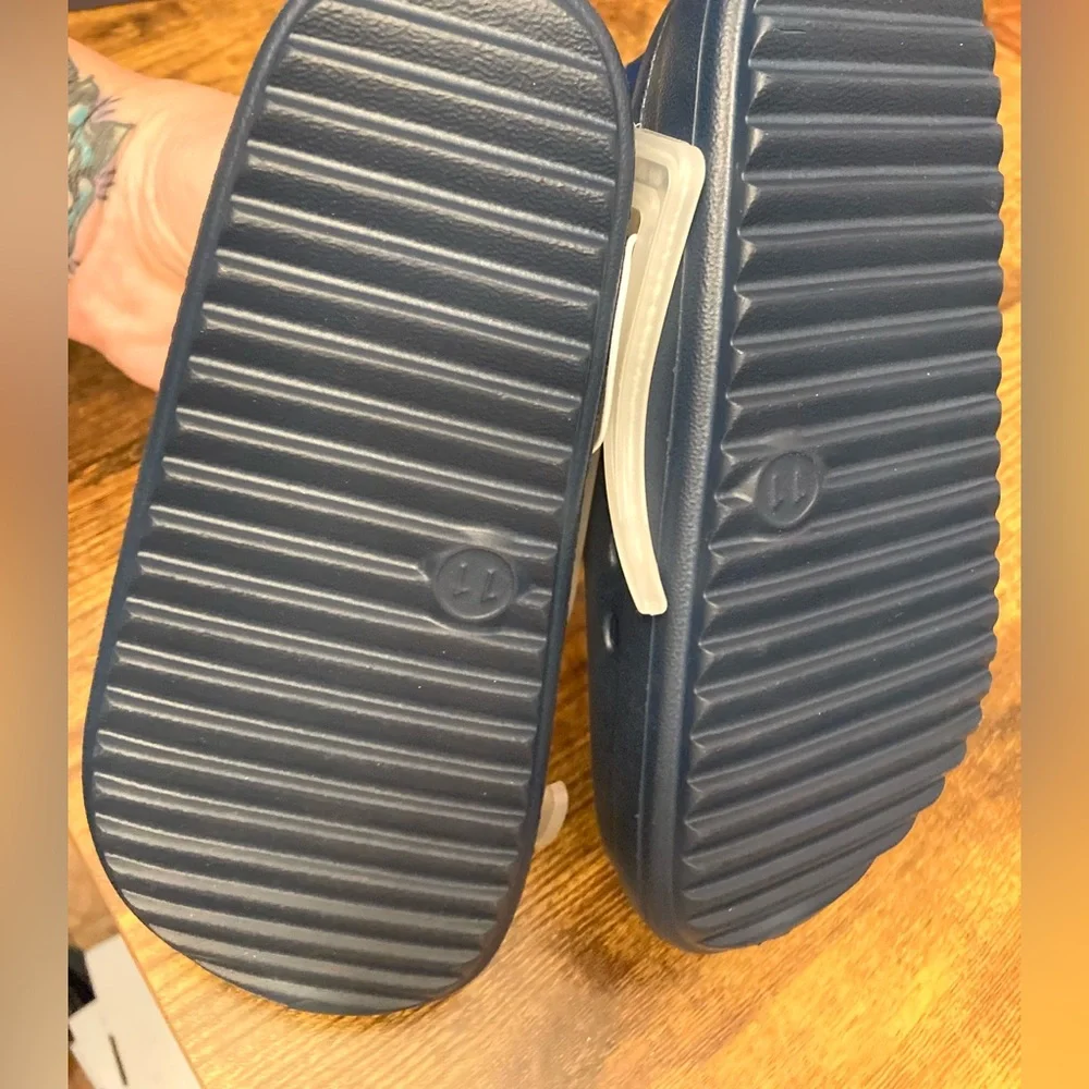 Toddler Rowan Slip-on Clog Shoes - Cat & Jack™ Navy Blue Size 11T new